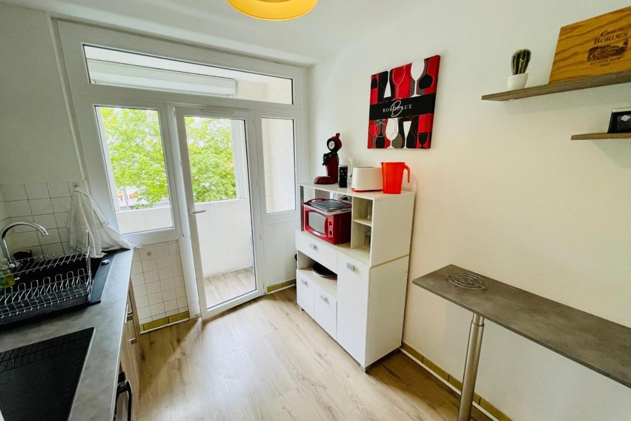 Luminous Apartment With Parking Near The City Center Cenon Exterior foto